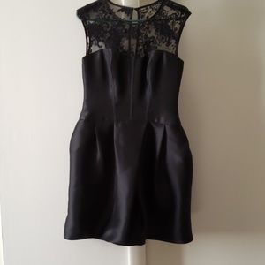 Vera Wang Dresses - Vera Wang White Satin and lace Gorgeous Dress Vera Wang Dresses - Vera Wang White Satin and lace Gorgeous Dress